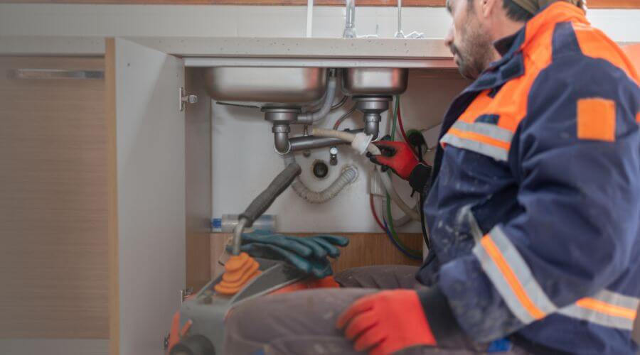 Expert burst pipe repair services in Lapaz, IN